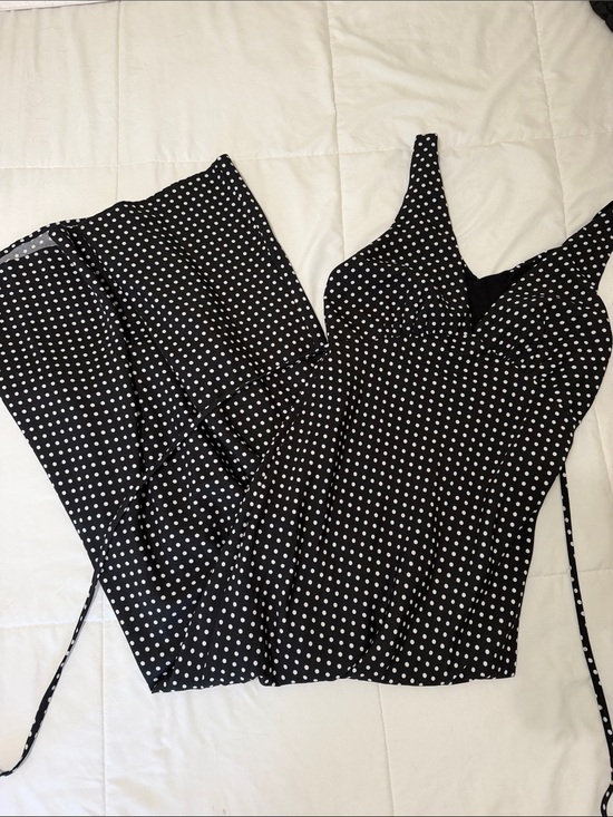 Princess Polly Dresses & Skirts - Princess Polly Black and White Polka Dot Dress